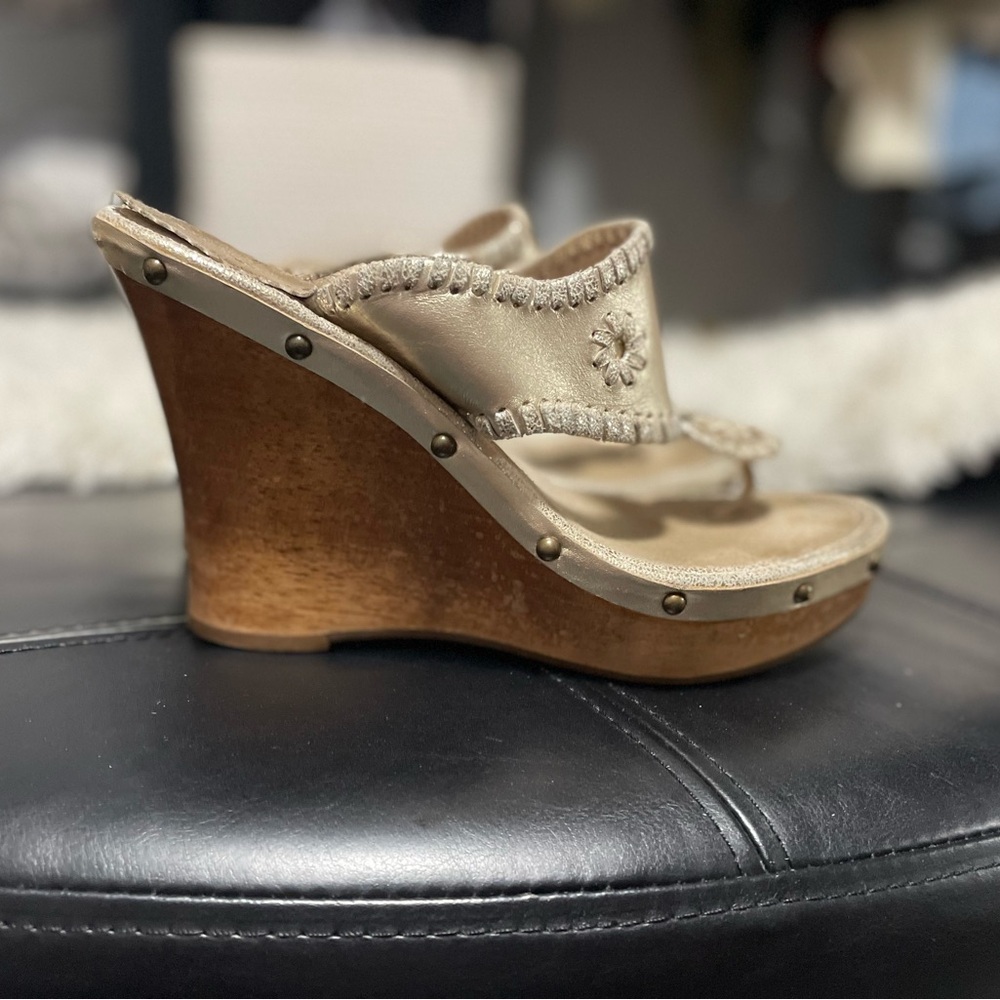 Jack Rogers Metallic Gold Wedge Sandals – Floral Whipstitch, Cork Heel